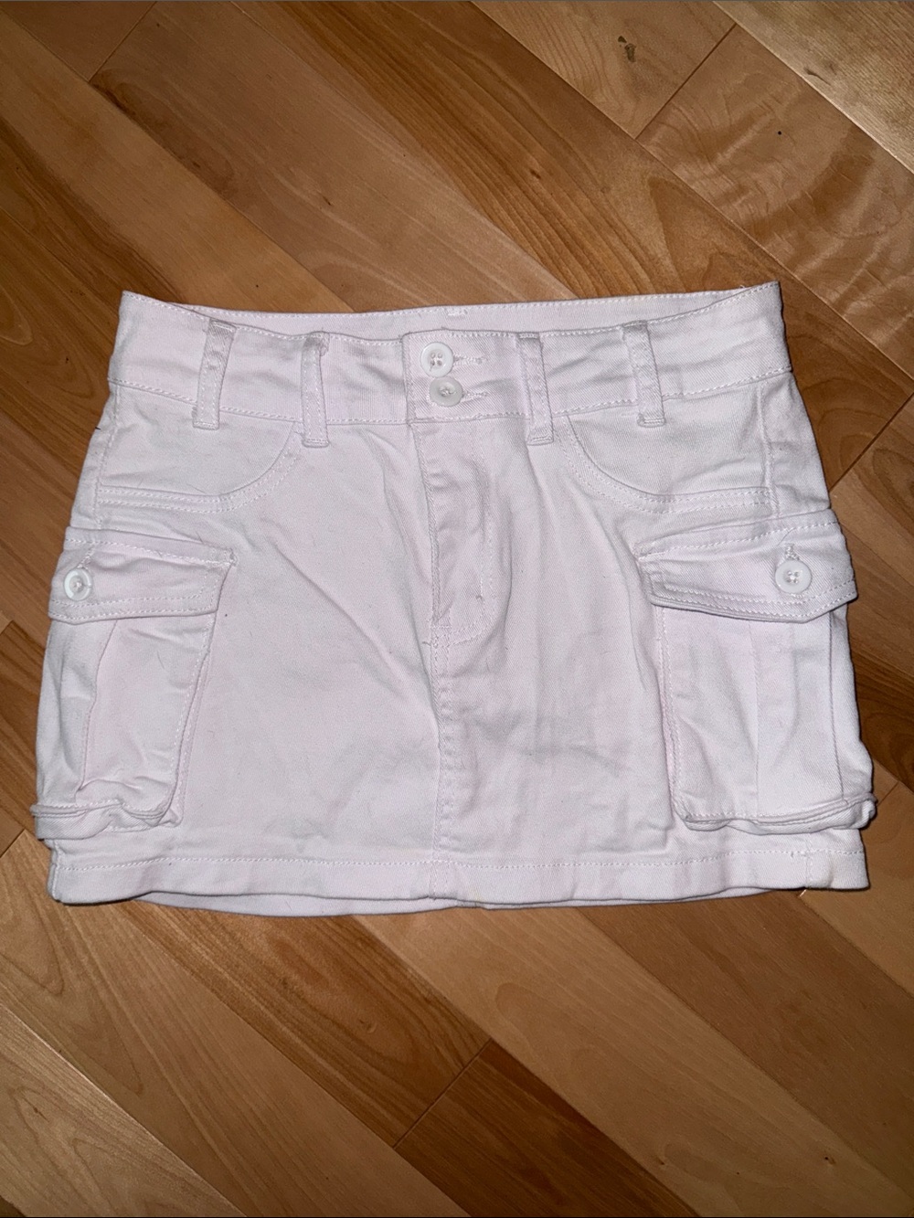 SHEIN White Cargo Mini Skirt with Utility Pockets M